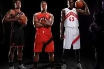 手机看体育-包含猛龙赛季首场败绩，险胜僵局待解的词条