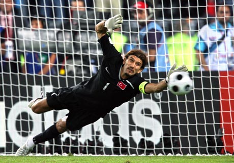 关于土耳其队在欧预赛中击败对手,势如破竹的信息 关于土耳其队在欧预赛中击败对手,势如破竹的信息