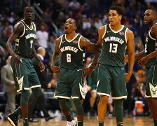 雄鹿队主场压倒性胜利,继续领跑联盟 雄鹿队主场压倒性胜利,继续领跑联盟