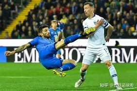 包含佛罗伦萨客场逼平热那亚，保持不败的词条